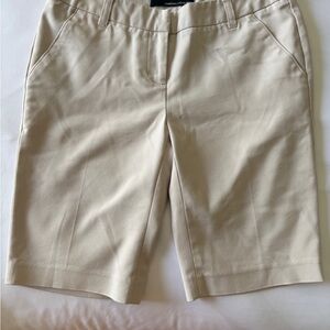 Amanda & Chelsea Beige Women's Bermudas
